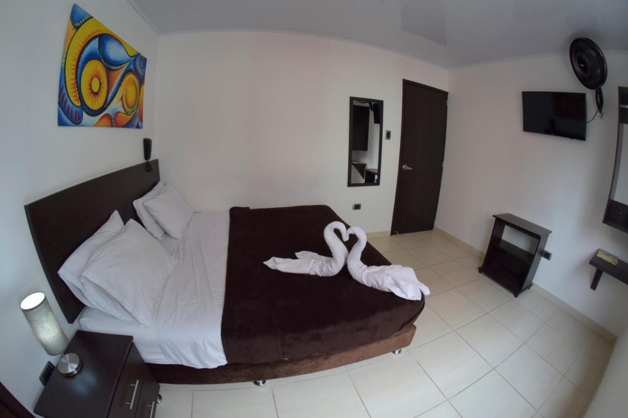 Hotel Golden Suite Pereira Bagian luar foto